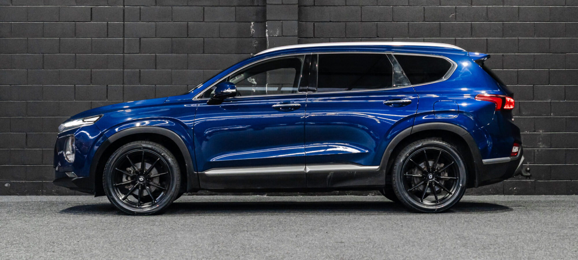 Vehicle Gallery Image