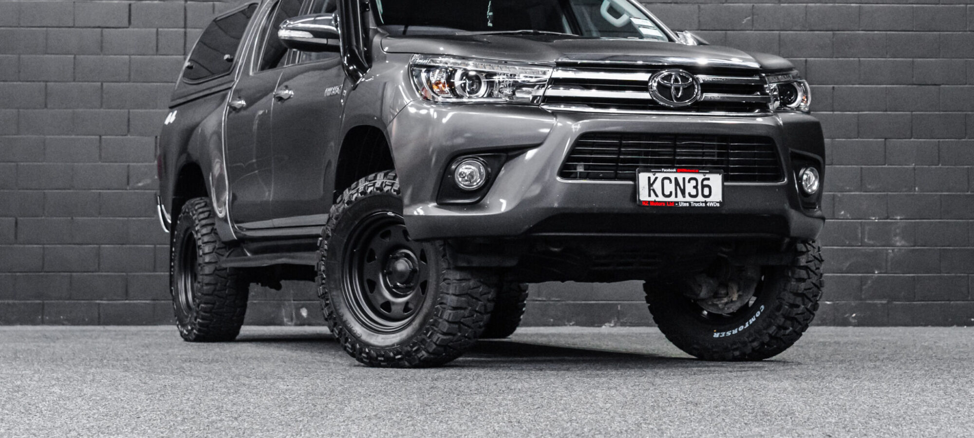 Vehicle Gallery Image