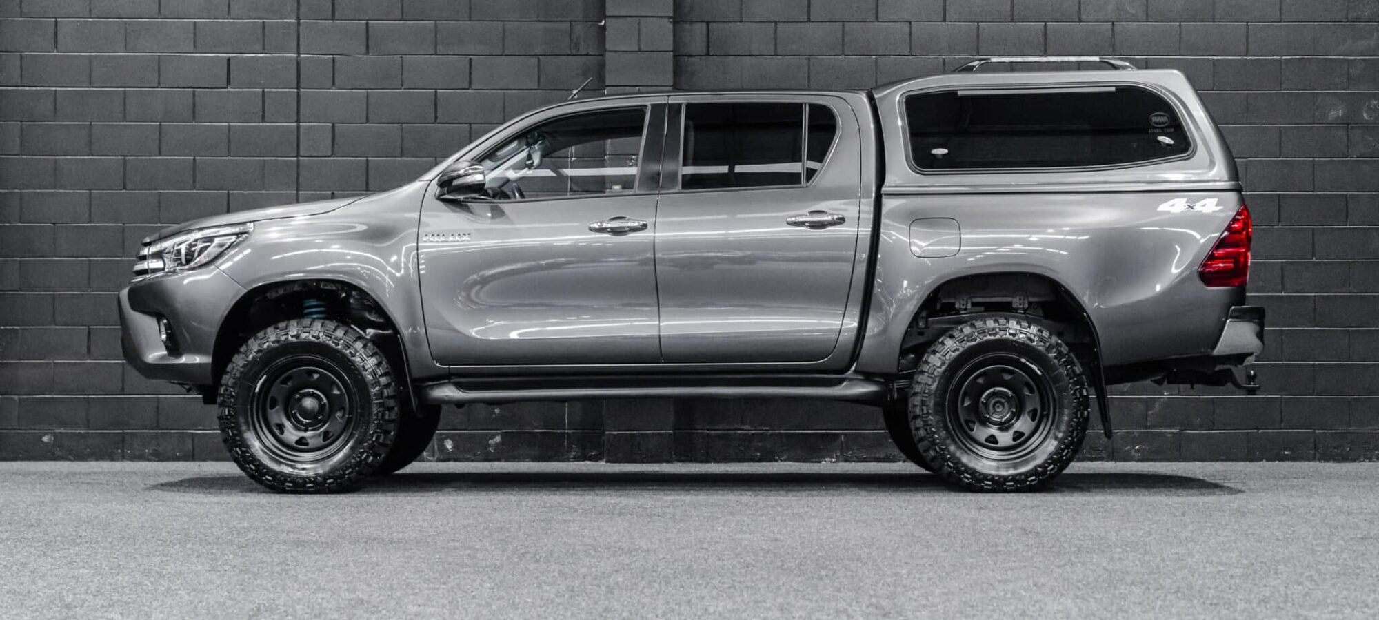 Vehicle Gallery Image