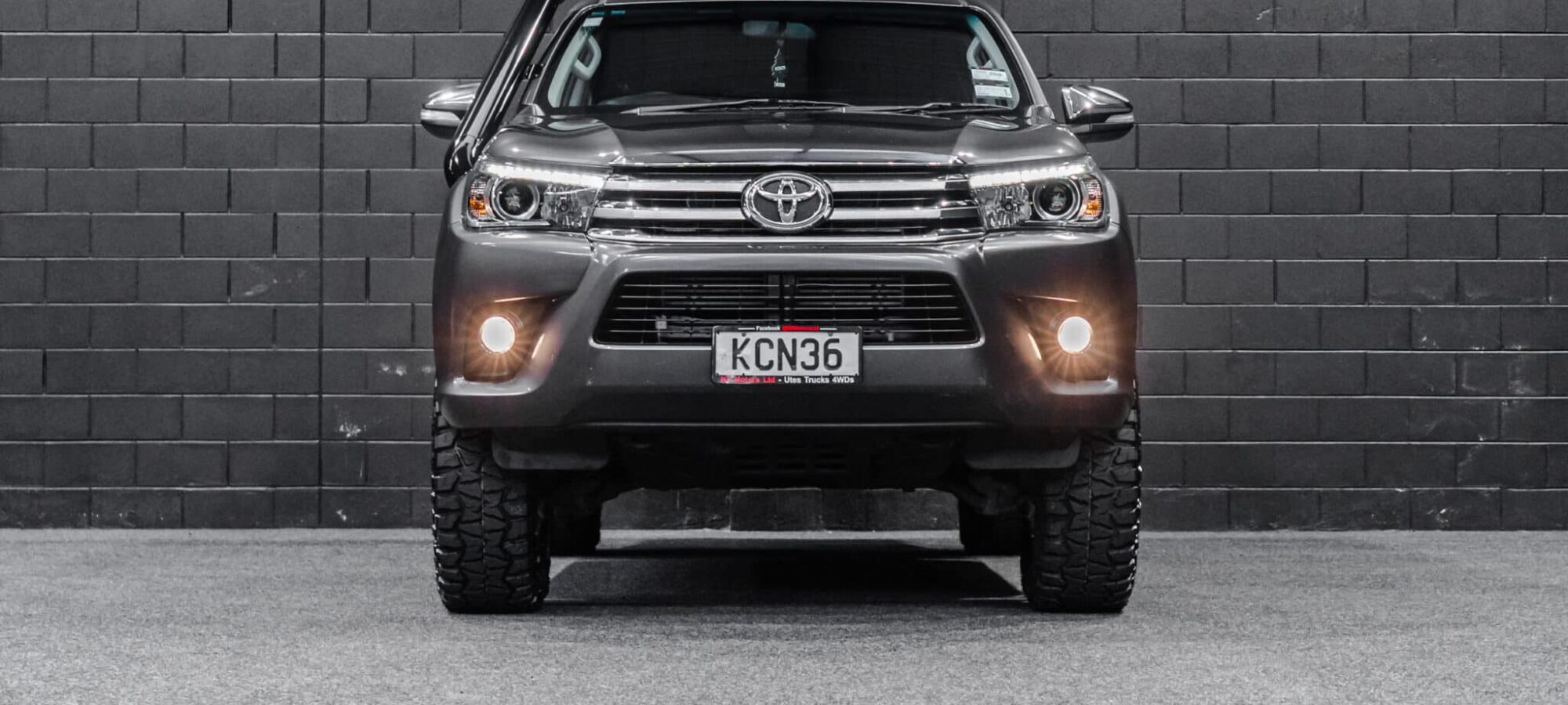 Vehicle Gallery Image