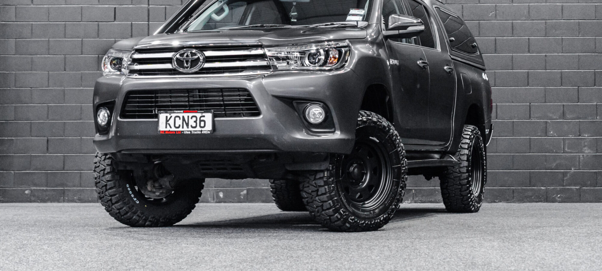 Vehicle Gallery Image