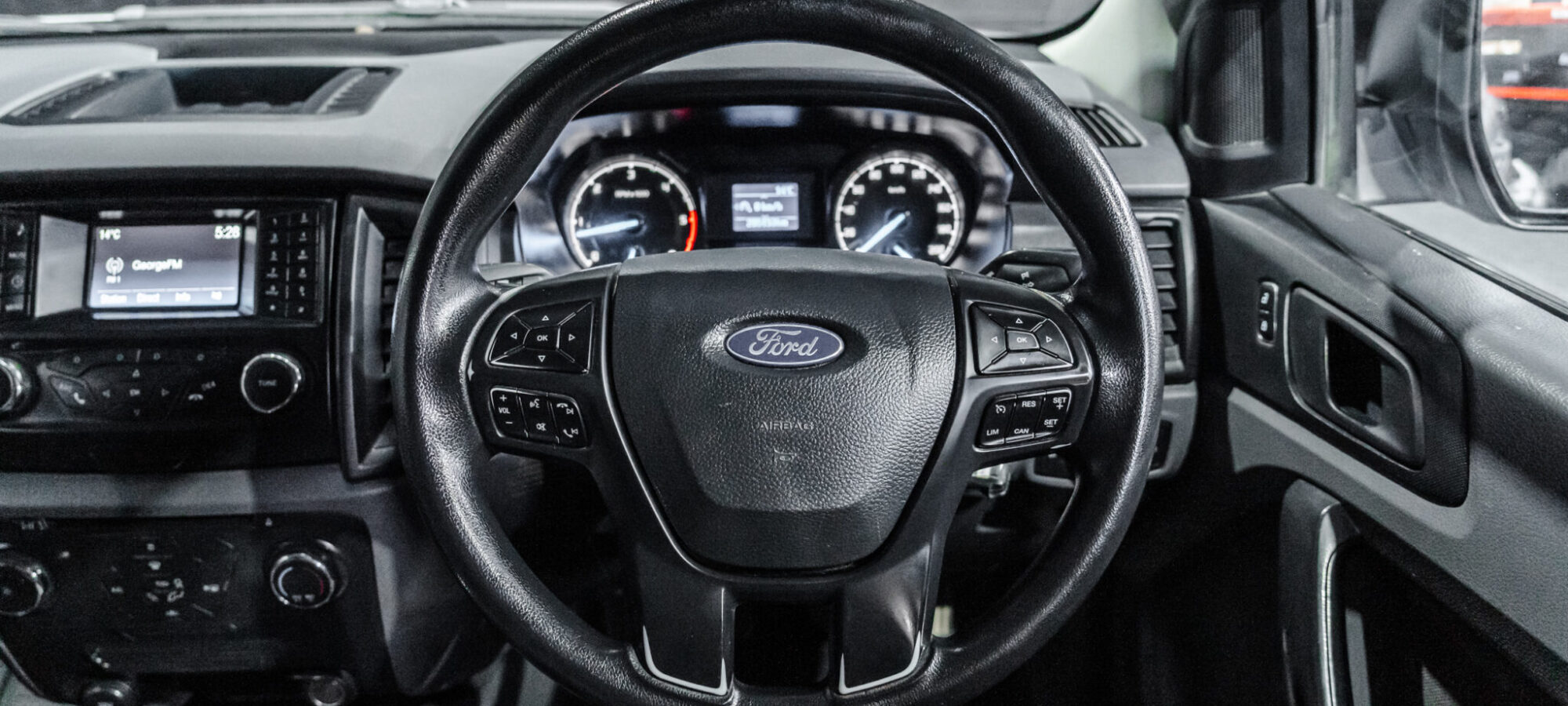 Vehicle Gallery Image