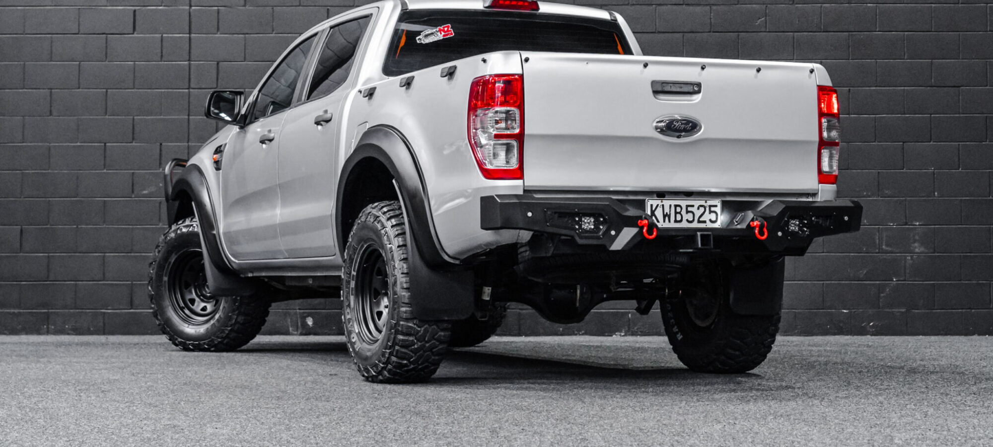 Vehicle Gallery Image