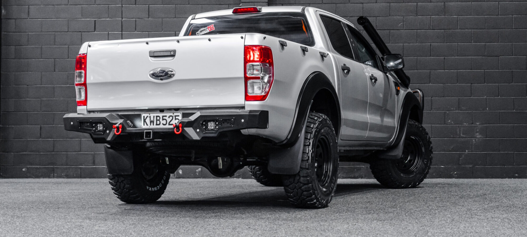 Vehicle Gallery Image