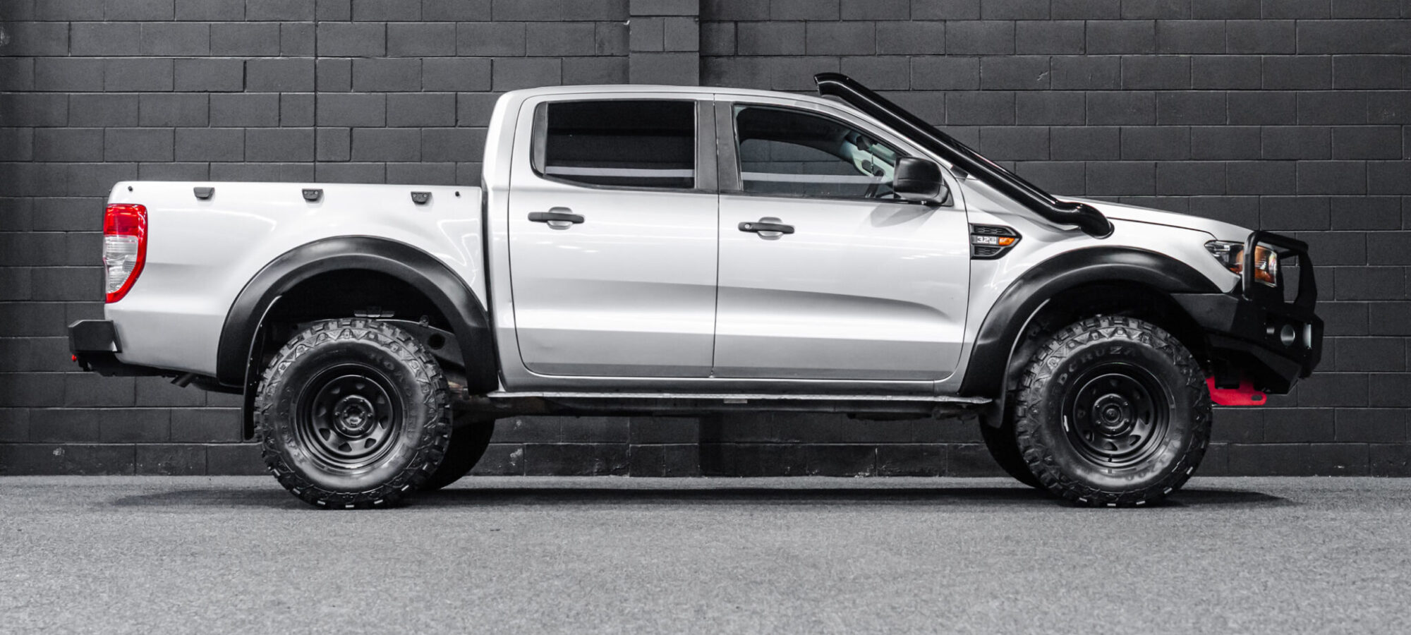 Vehicle Gallery Image