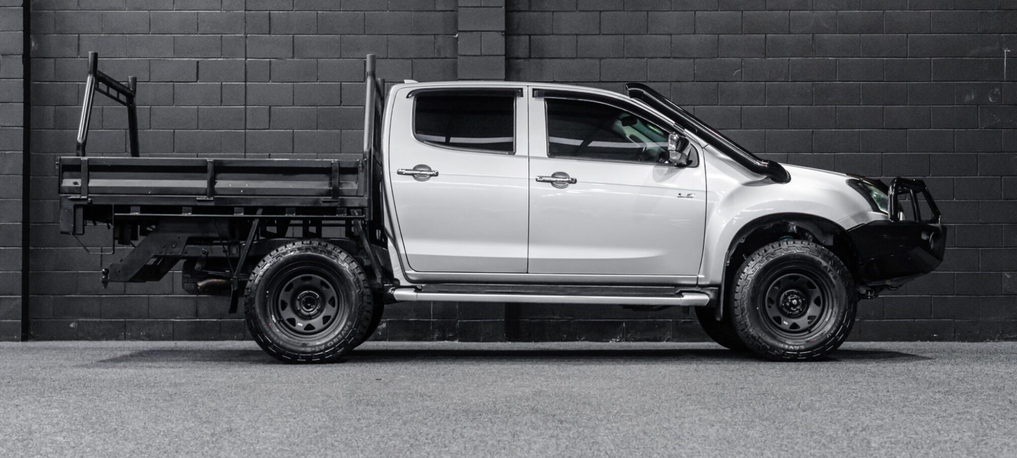 Vehicle Gallery Image