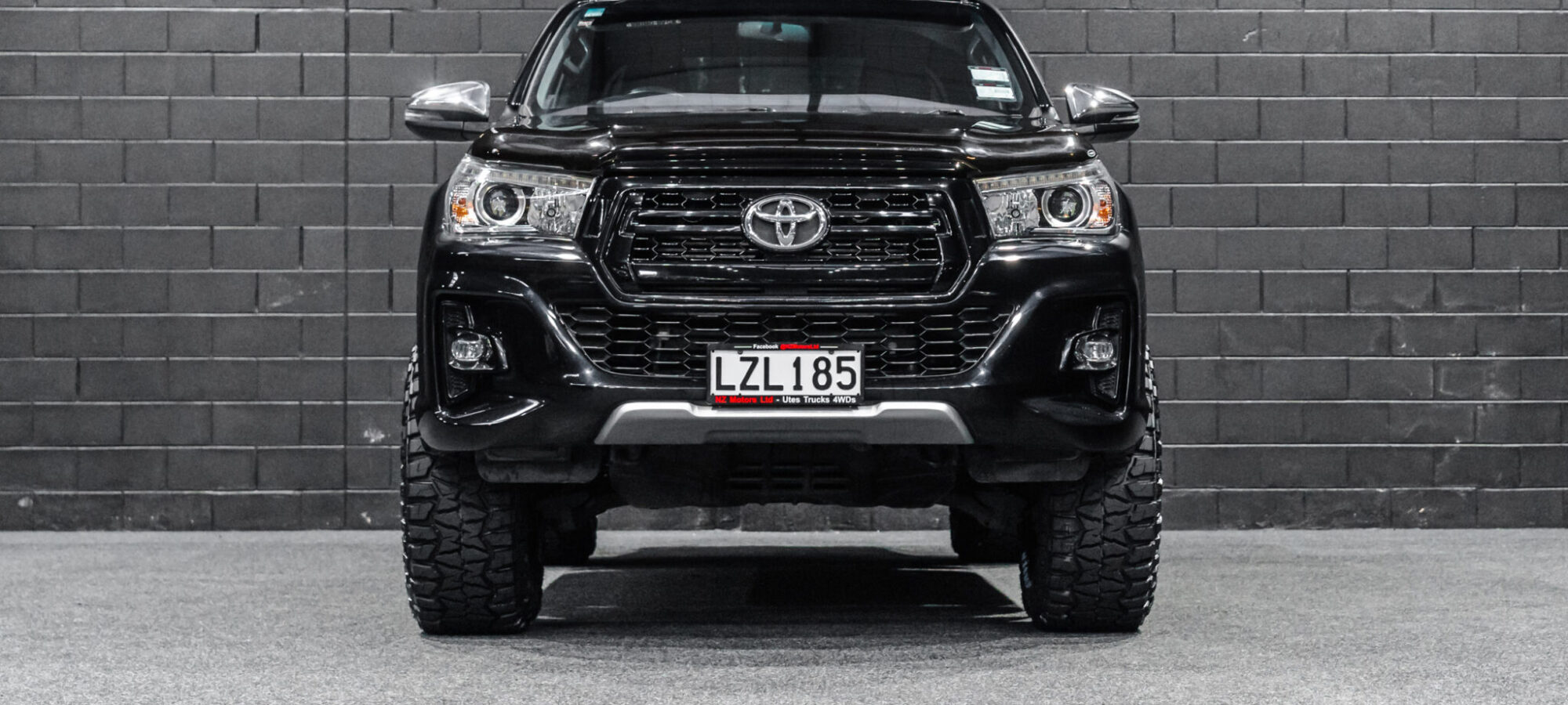Vehicle Gallery Image