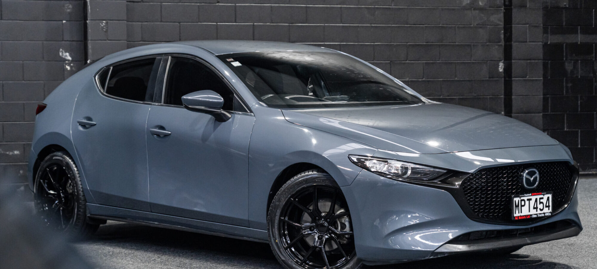 Vehicle Gallery Image