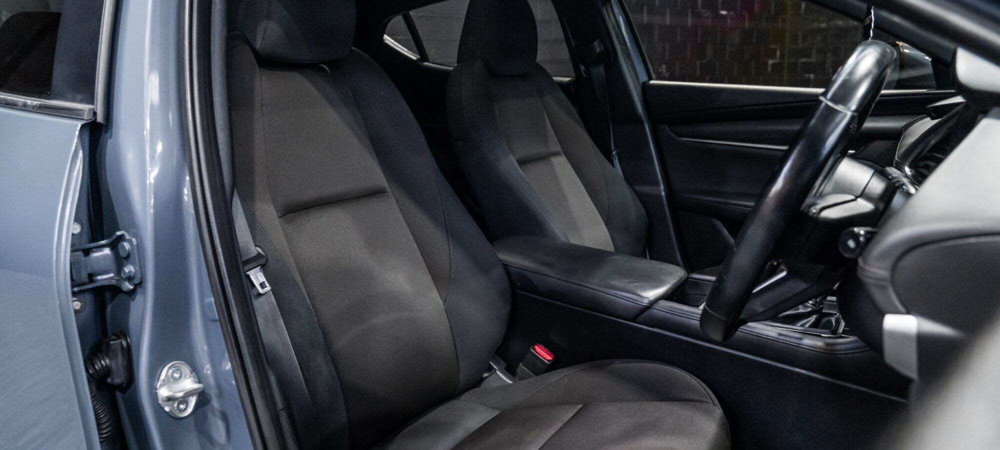 Vehicle Gallery Image