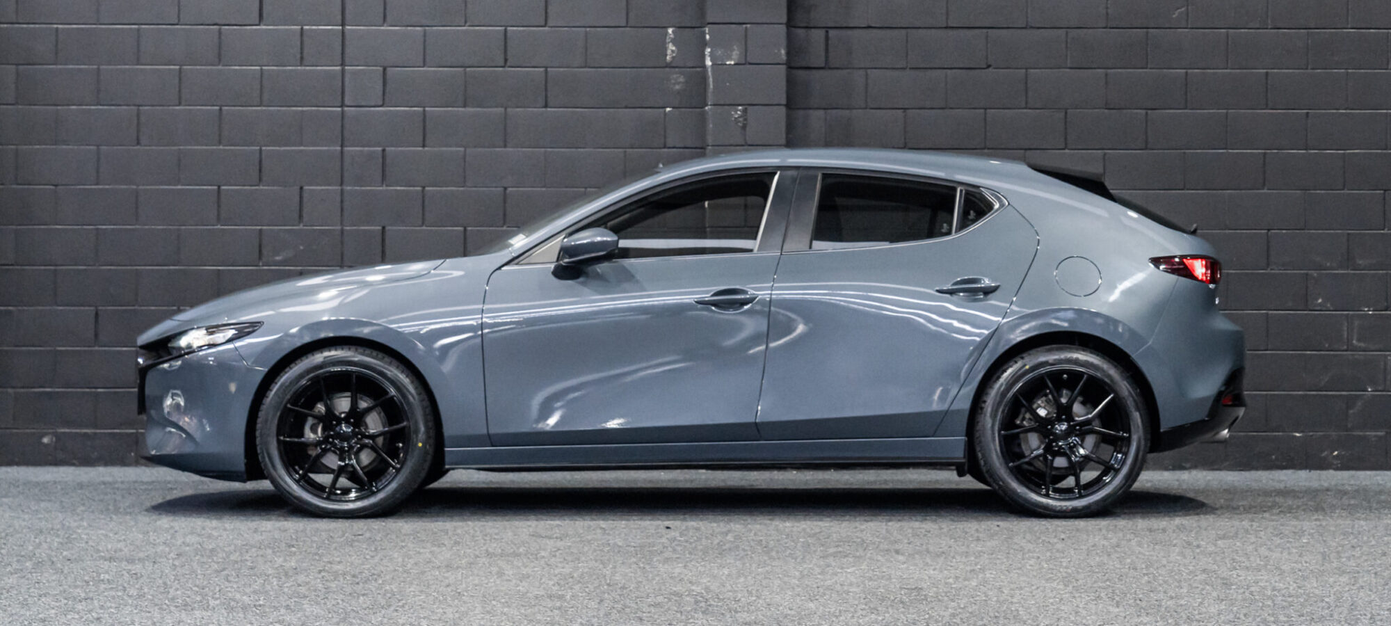 Vehicle Gallery Image