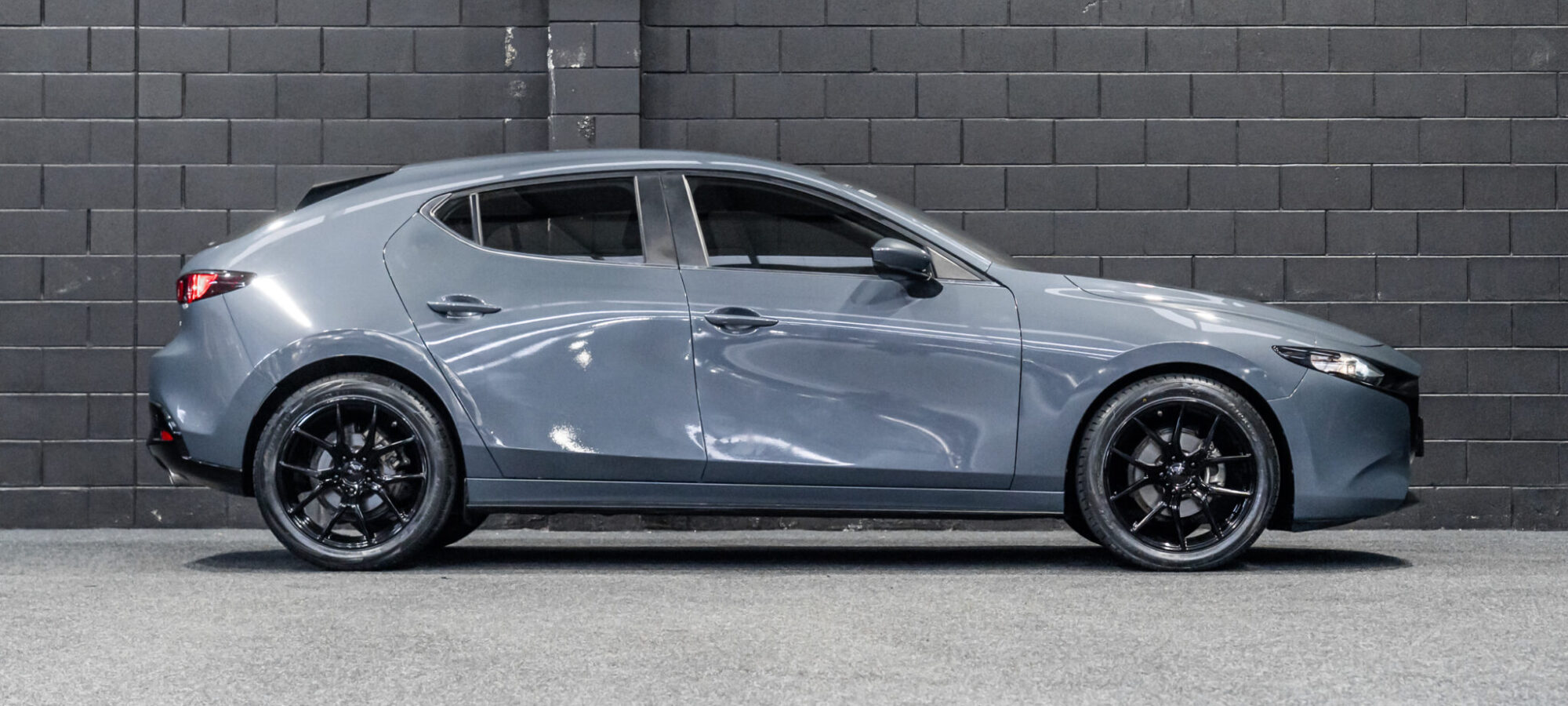 Vehicle Gallery Image