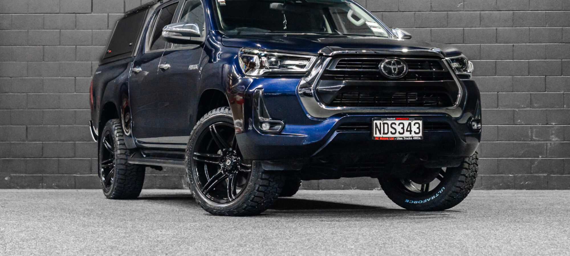 Vehicle Gallery Image