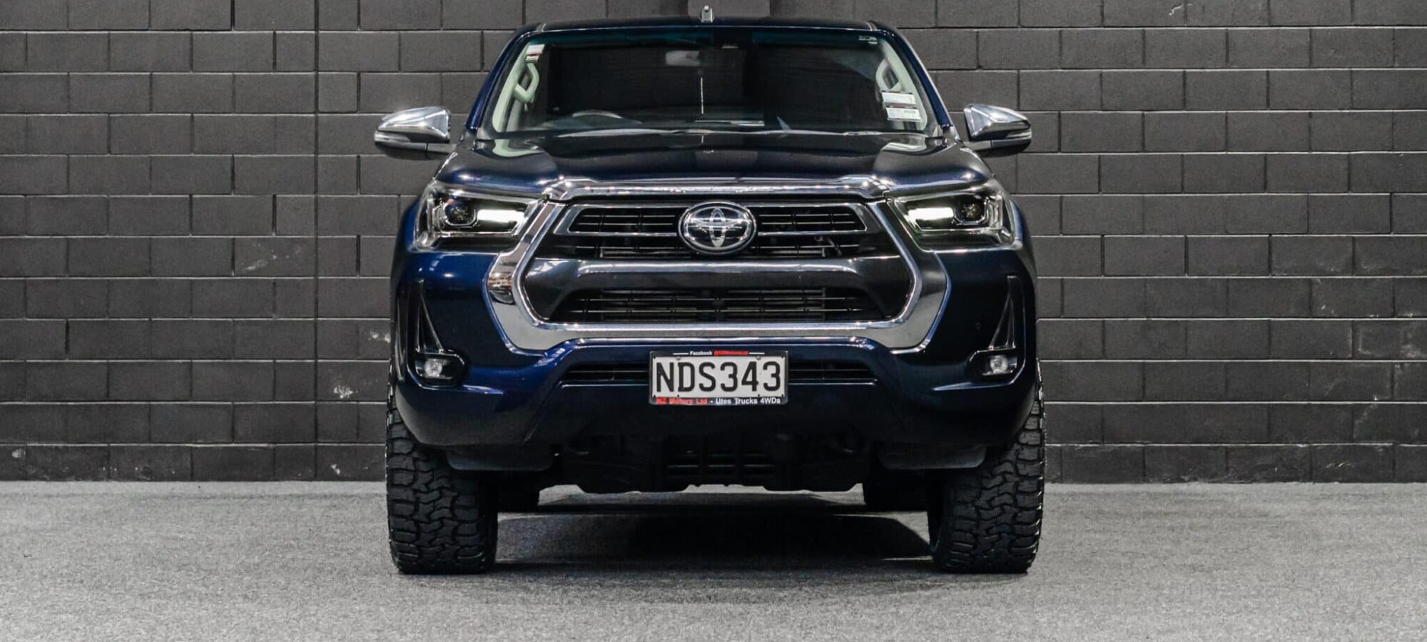 Vehicle Gallery Image