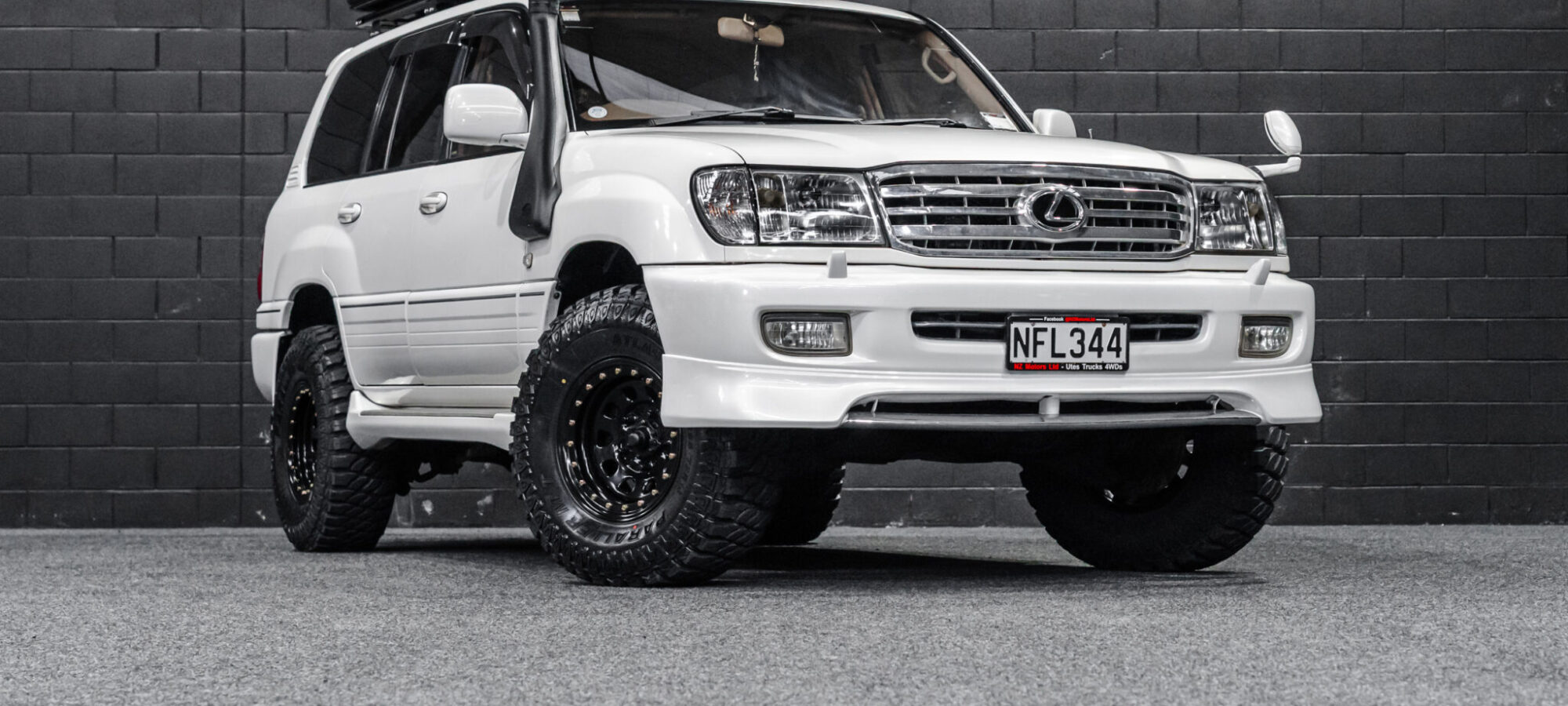 Vehicle Gallery Image