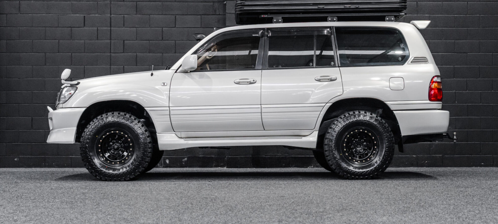 Vehicle Gallery Image