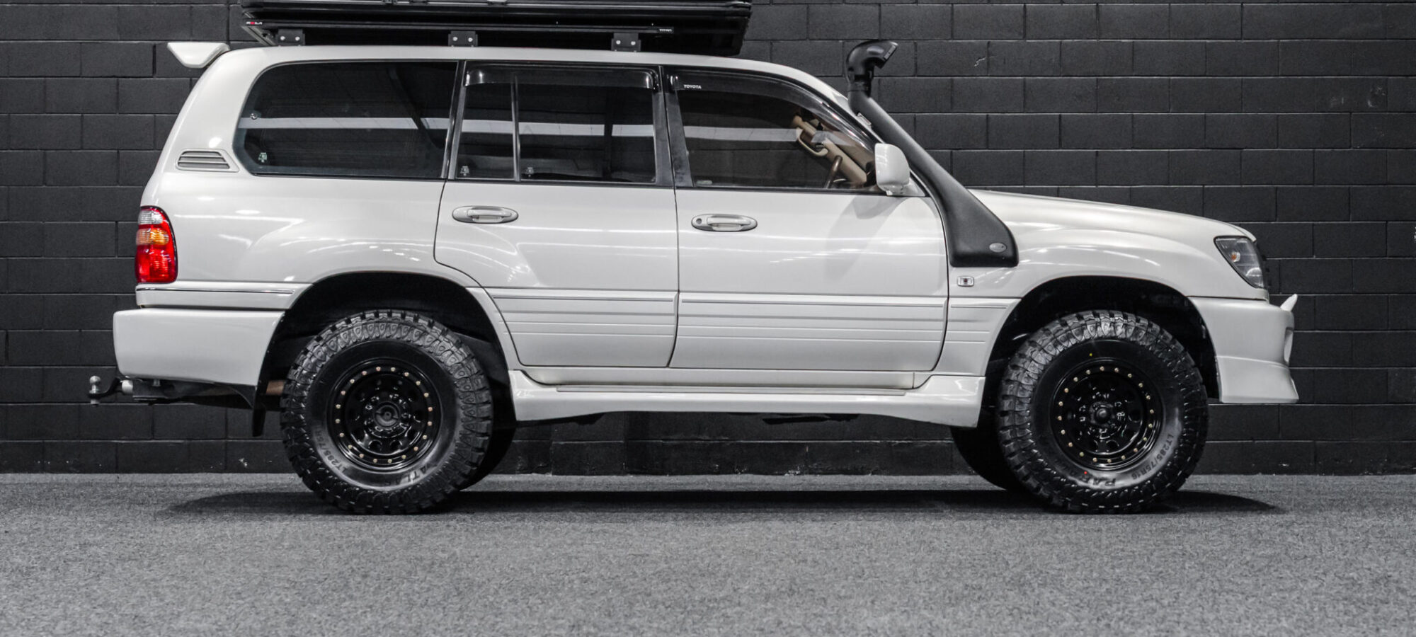 Vehicle Gallery Image