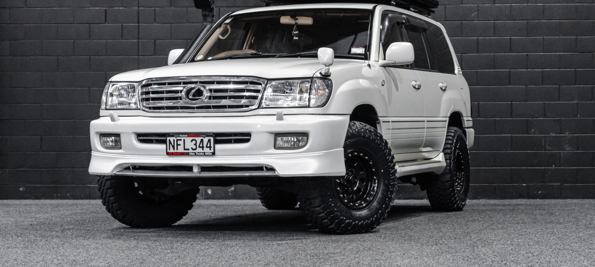 Vehicle Gallery Image