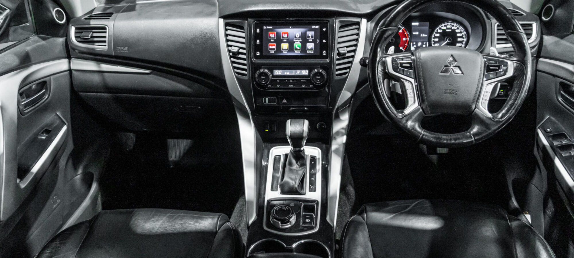 Vehicle Gallery Image