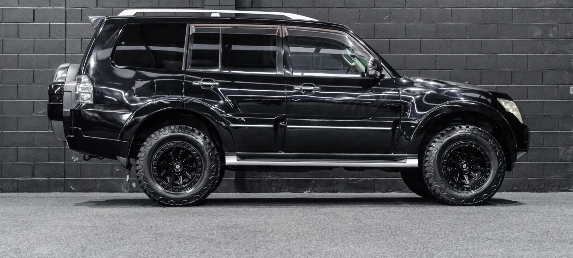 Vehicle Gallery Image