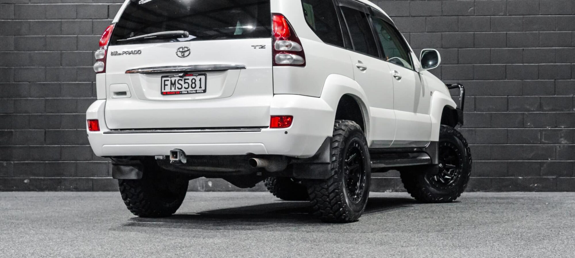 Vehicle Gallery Image