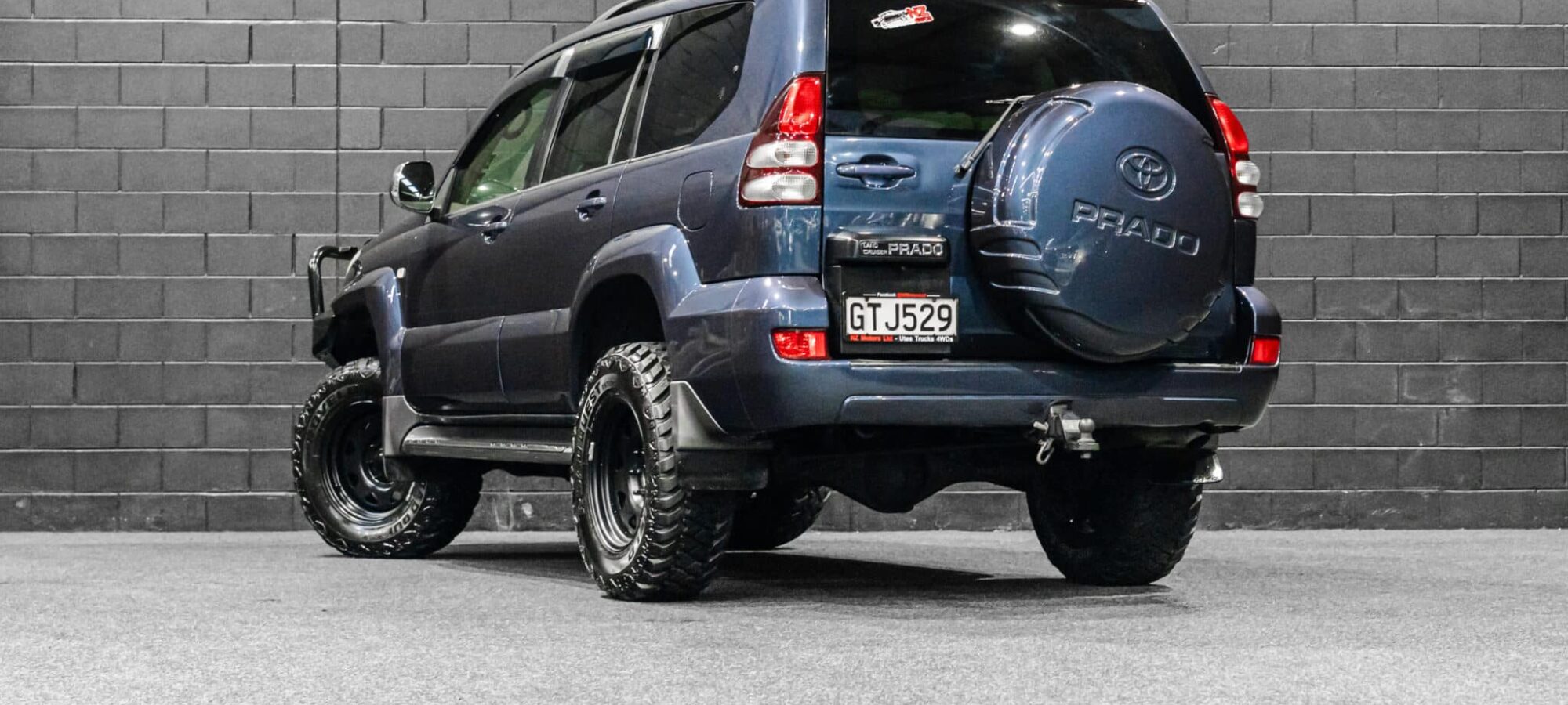 Vehicle Gallery Image