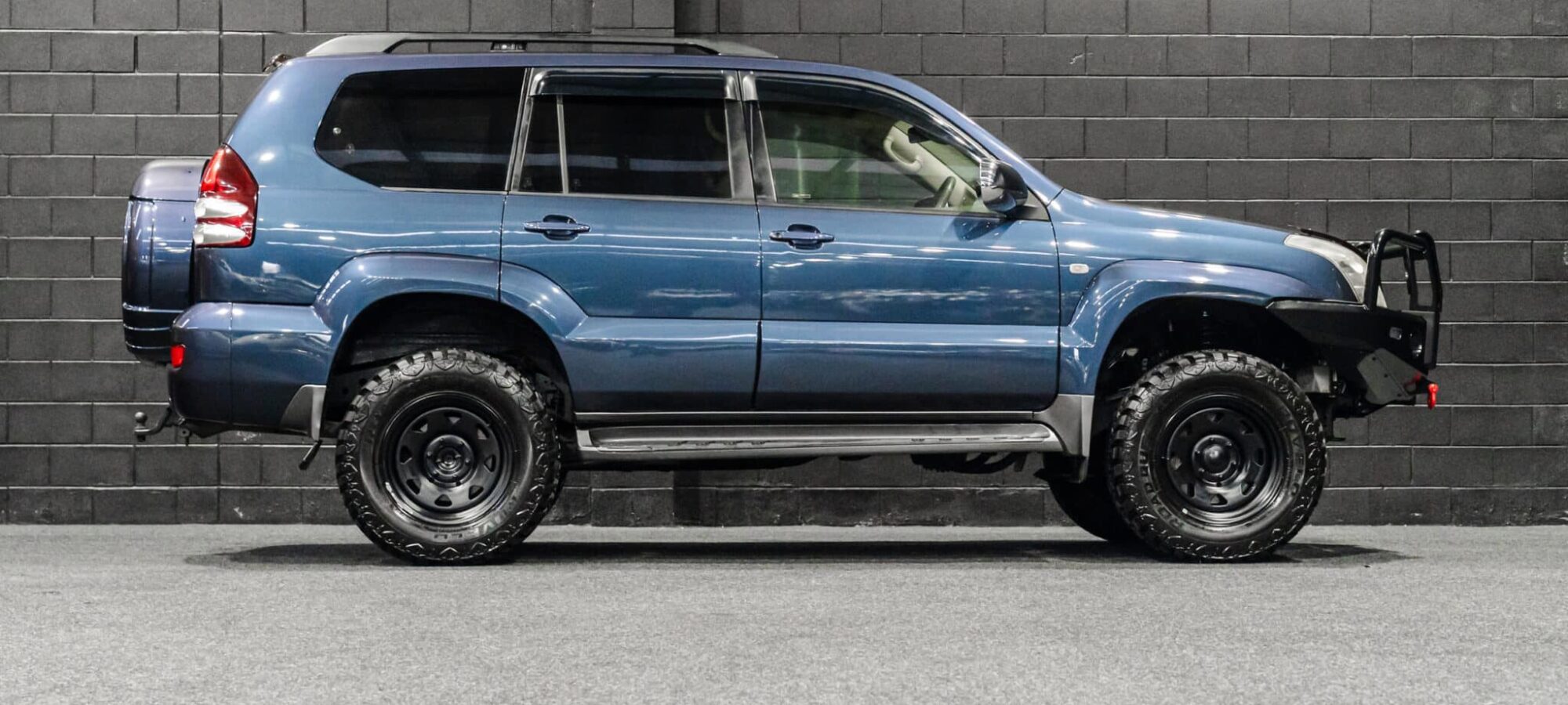 Vehicle Gallery Image