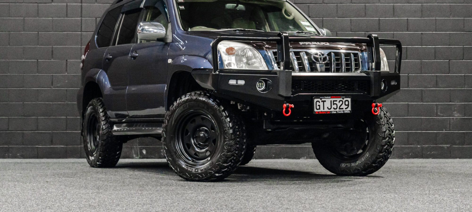 Vehicle Gallery Image