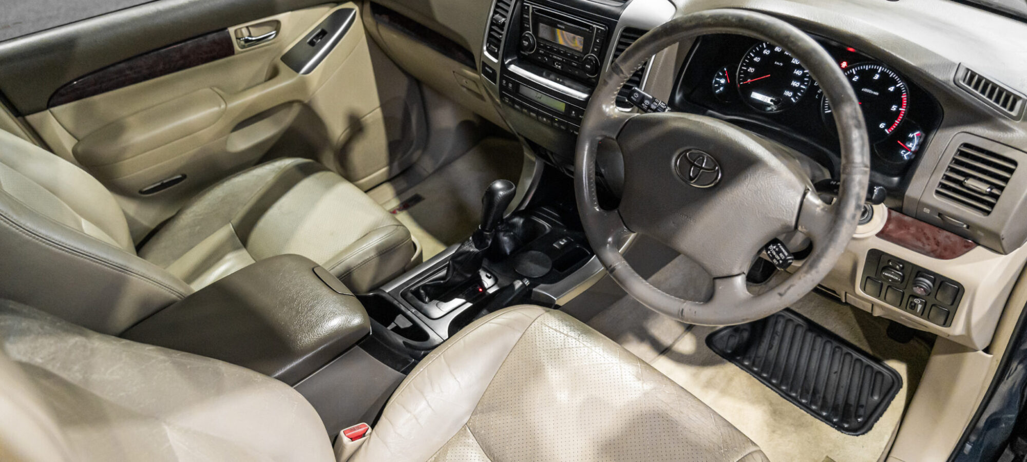 Vehicle Gallery Image