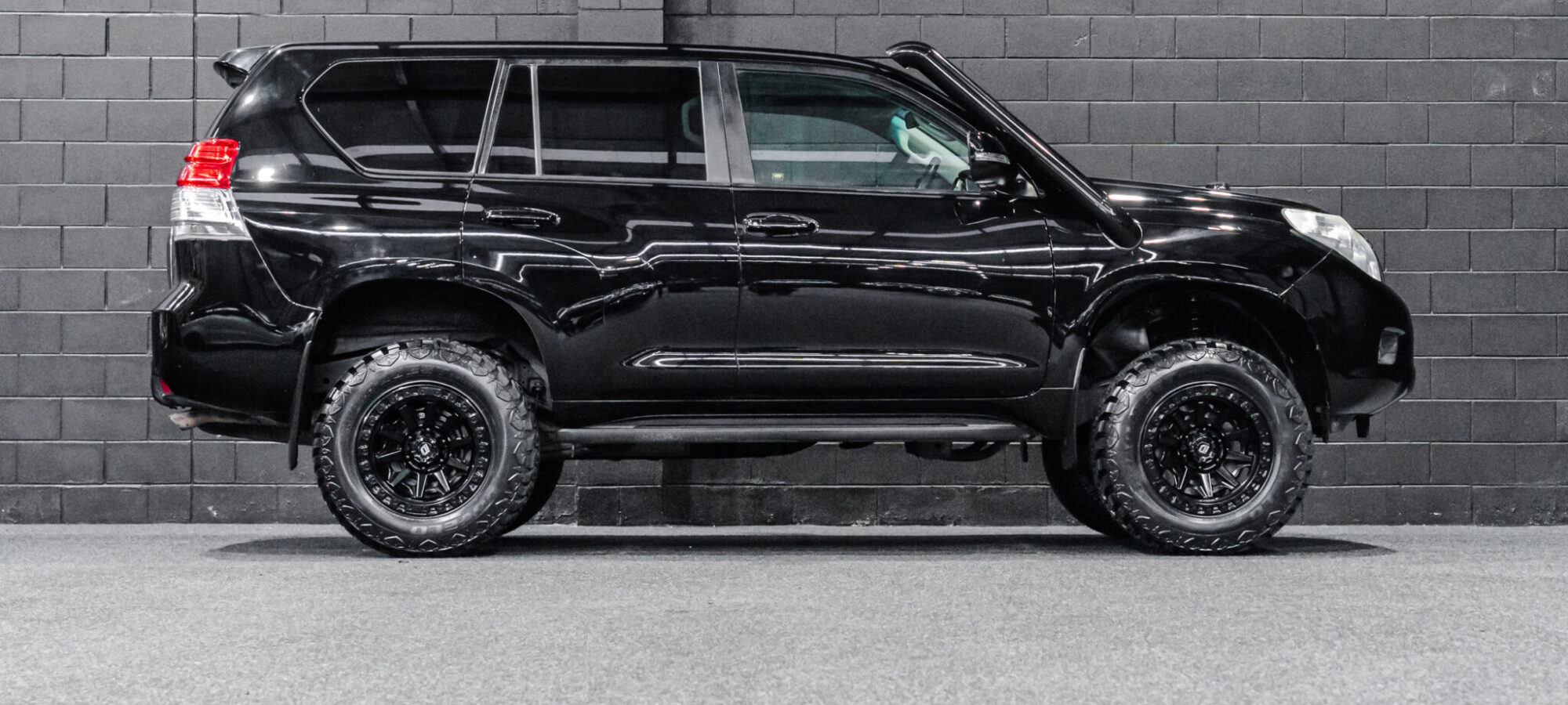 Vehicle Gallery Image