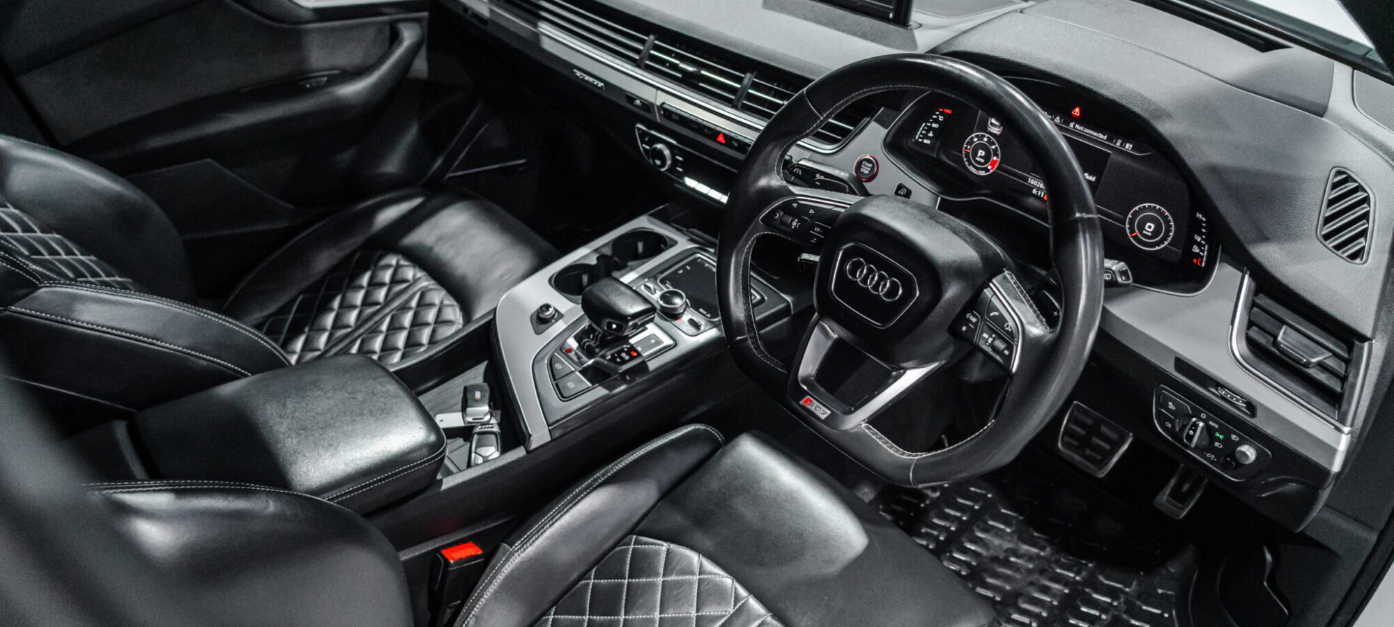 Vehicle Gallery Image