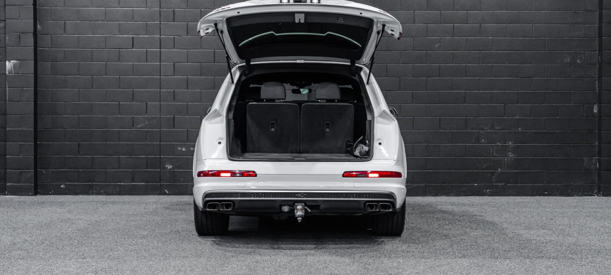 Vehicle Gallery Image