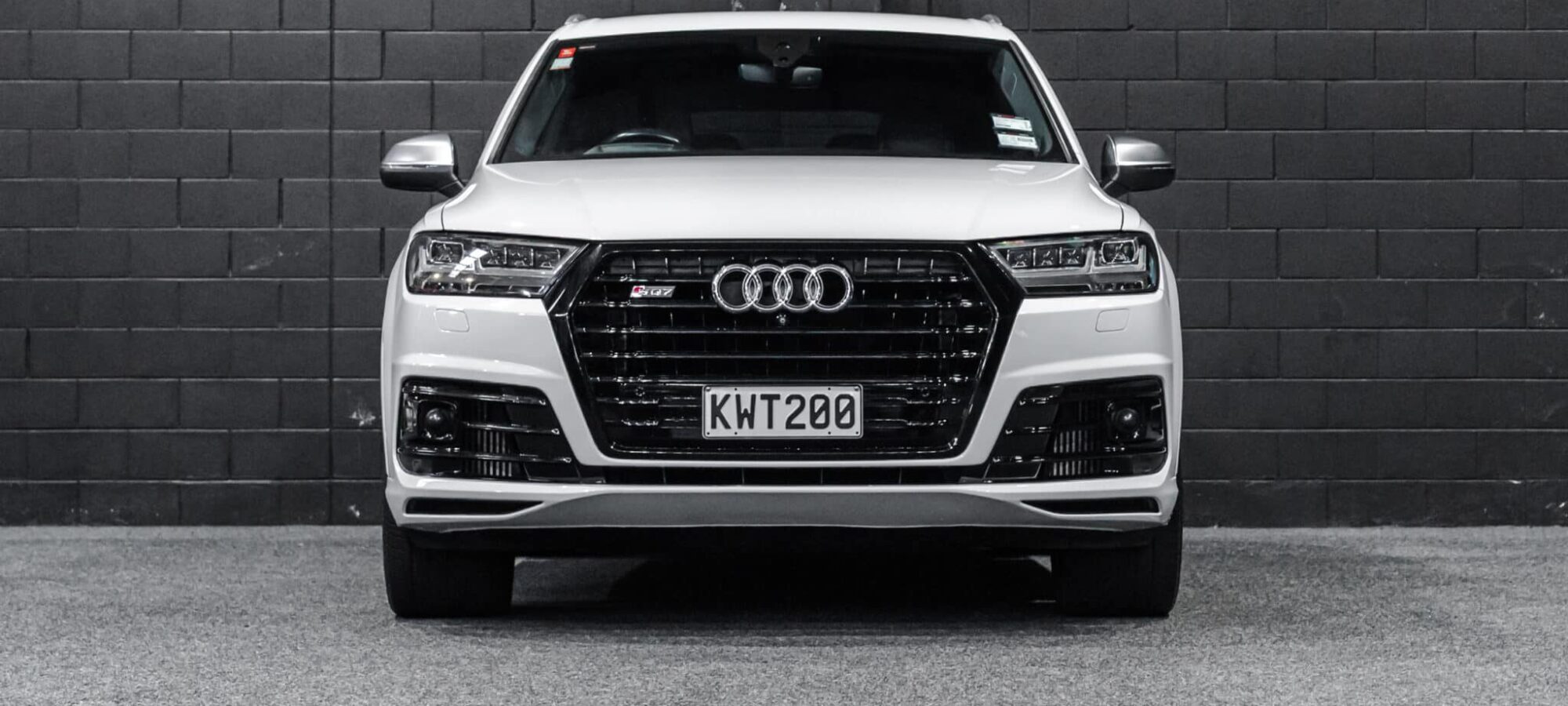 Vehicle Gallery Image