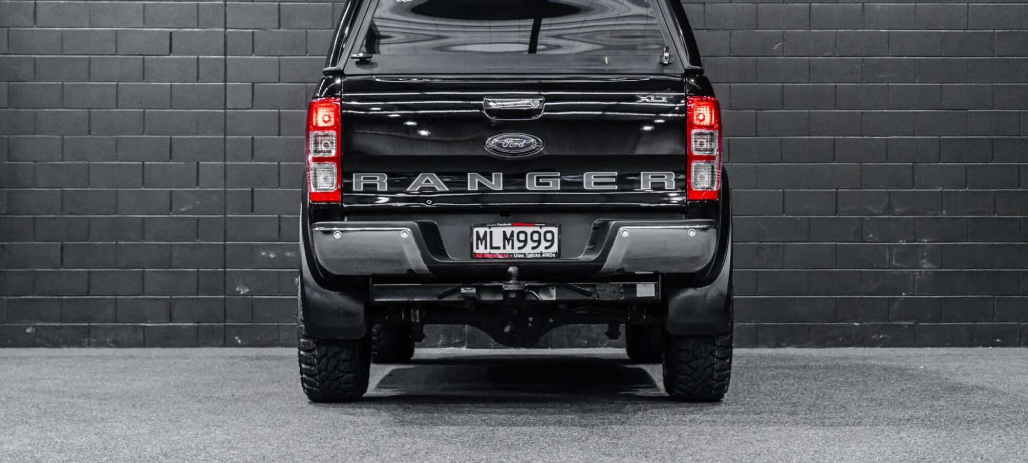 Vehicle Gallery Image