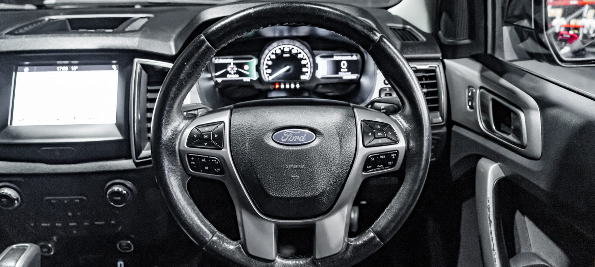 Vehicle Gallery Image