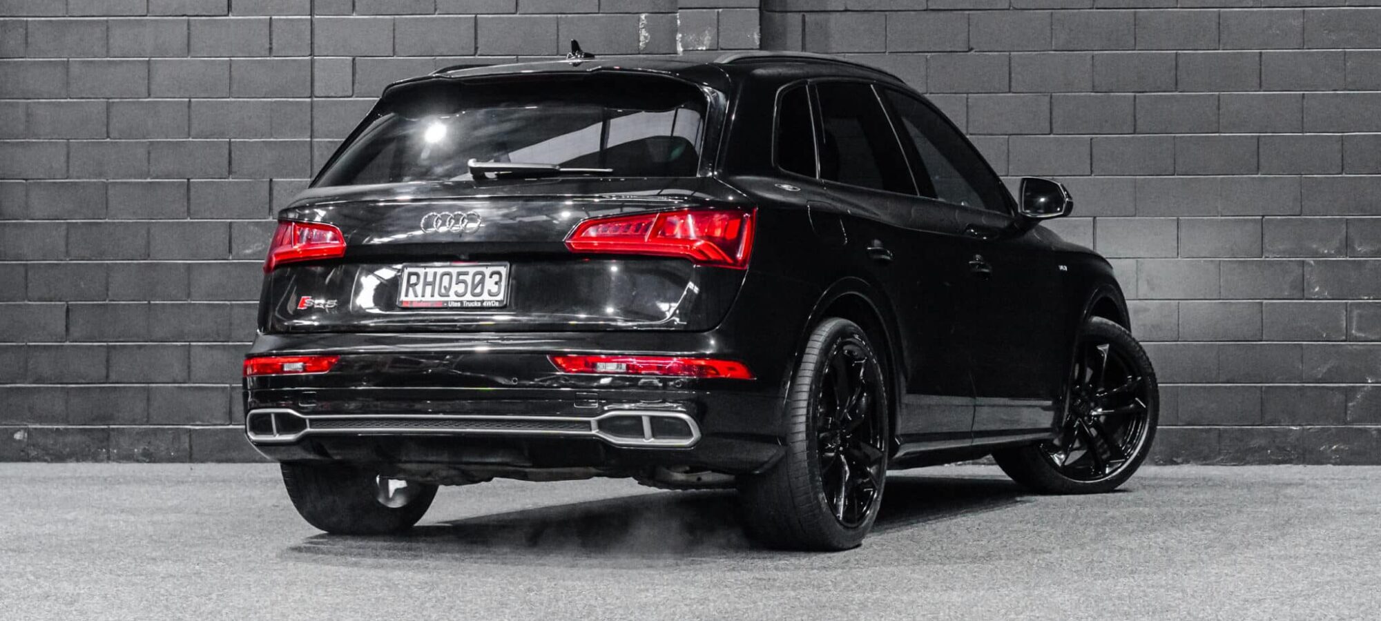 Vehicle Gallery Image