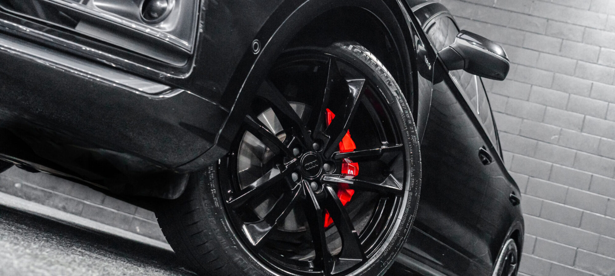 Vehicle Gallery Image