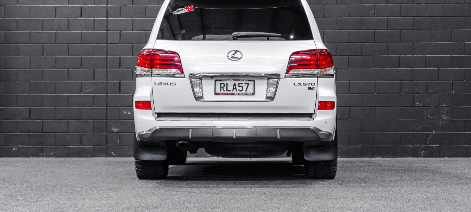 Vehicle Gallery Image