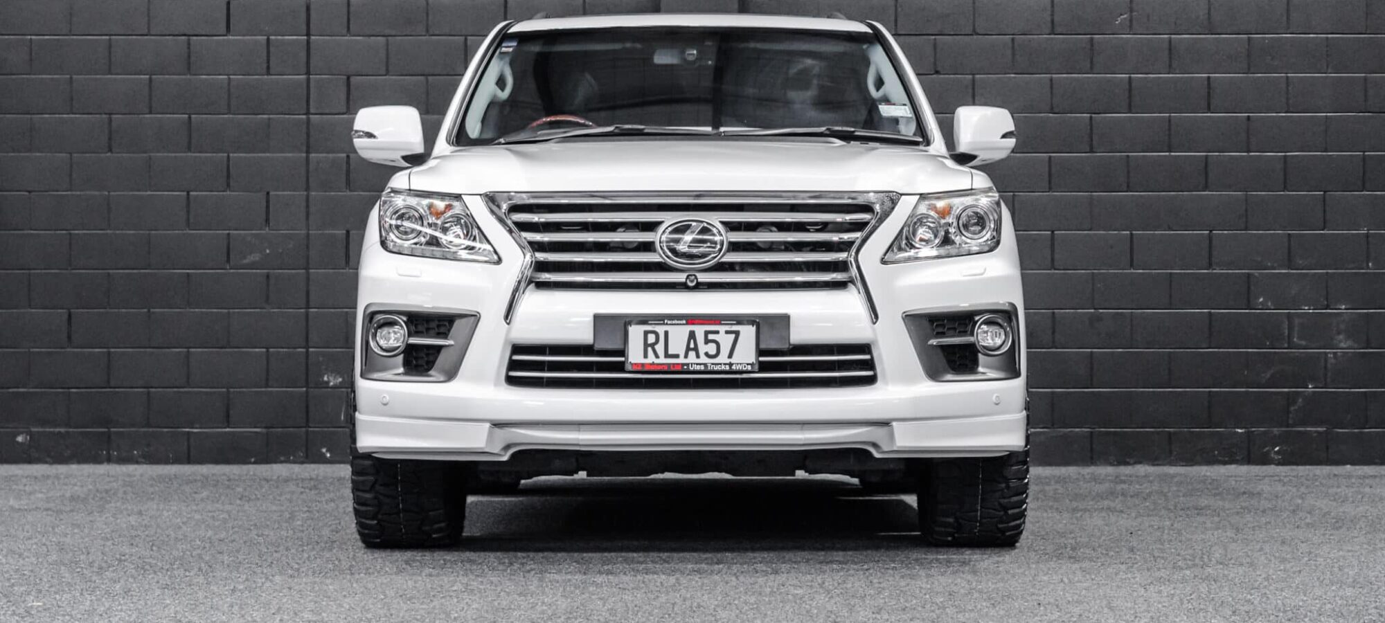 Vehicle Gallery Image