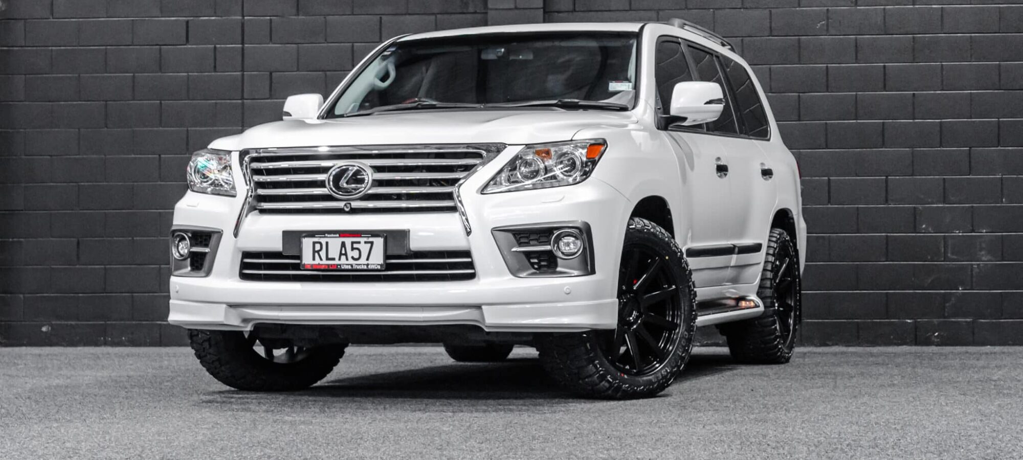 Vehicle Gallery Image