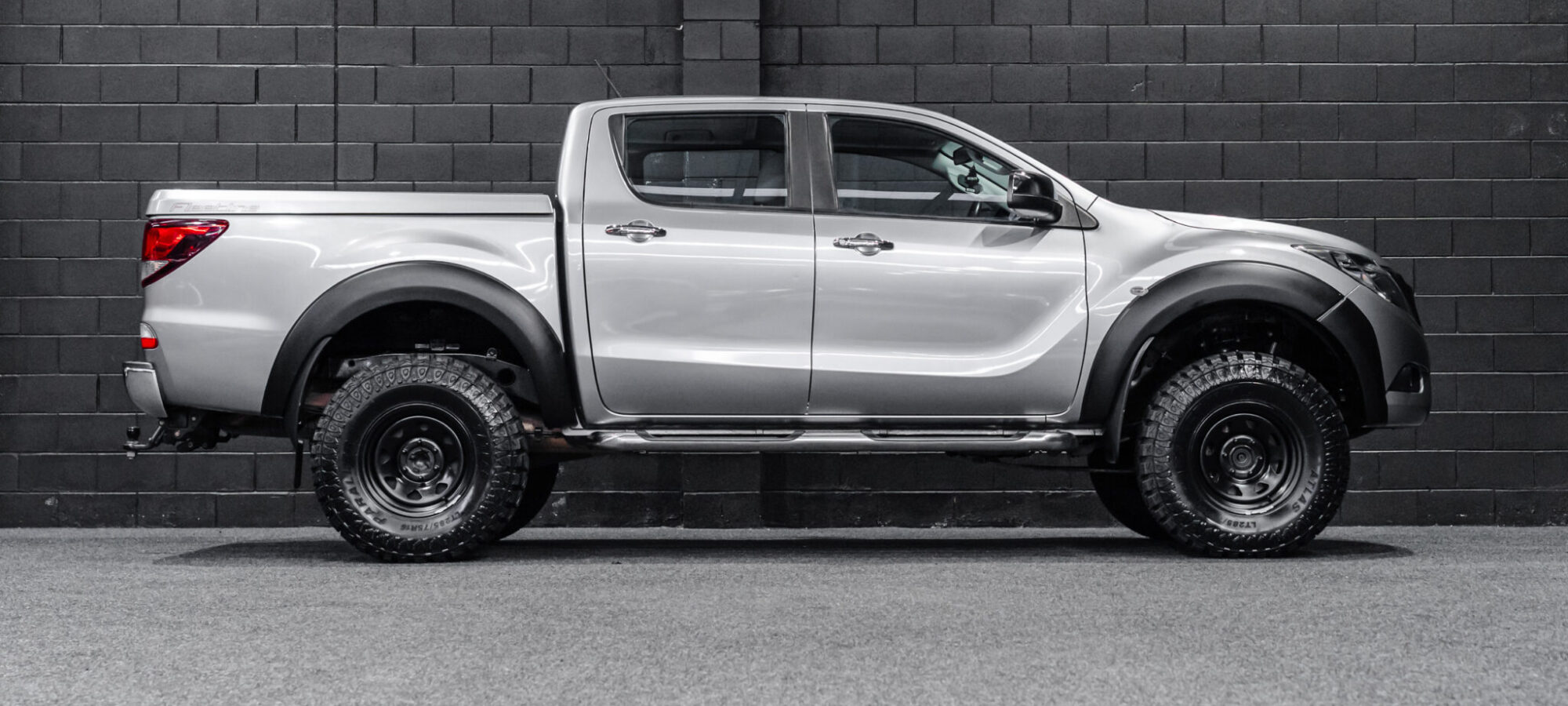 Vehicle Gallery Image