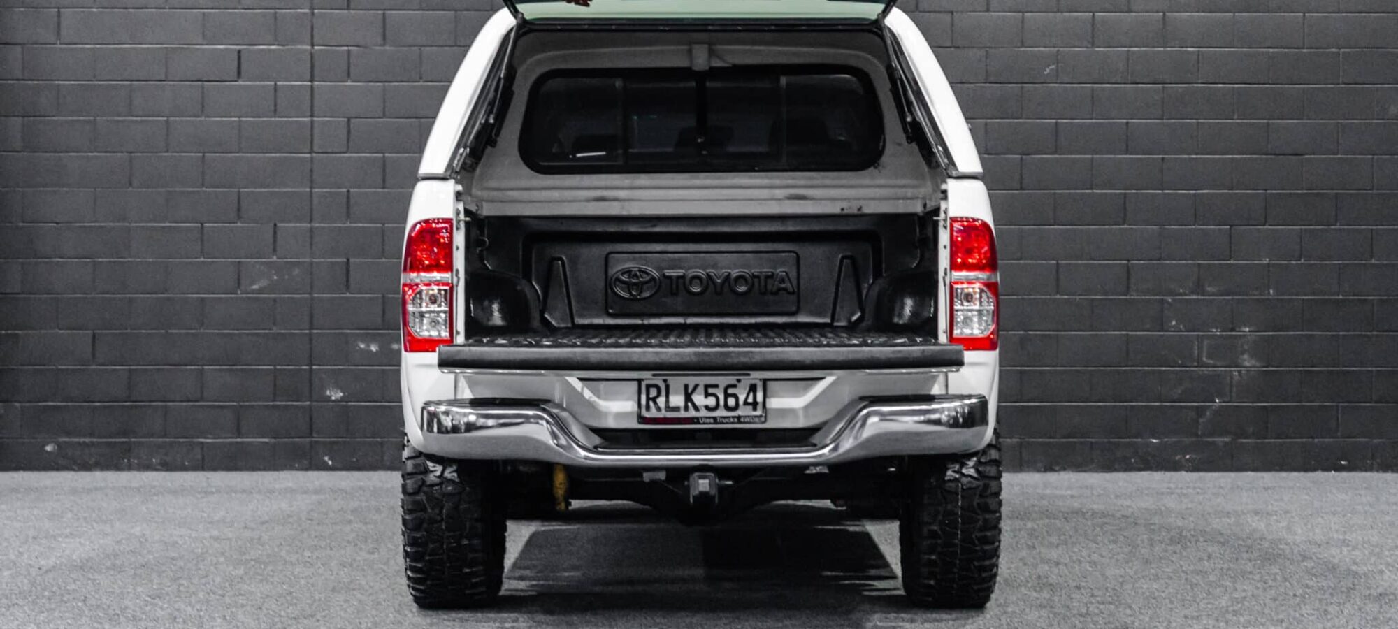 Vehicle Gallery Image