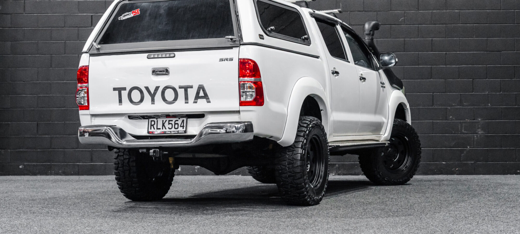 Vehicle Gallery Image