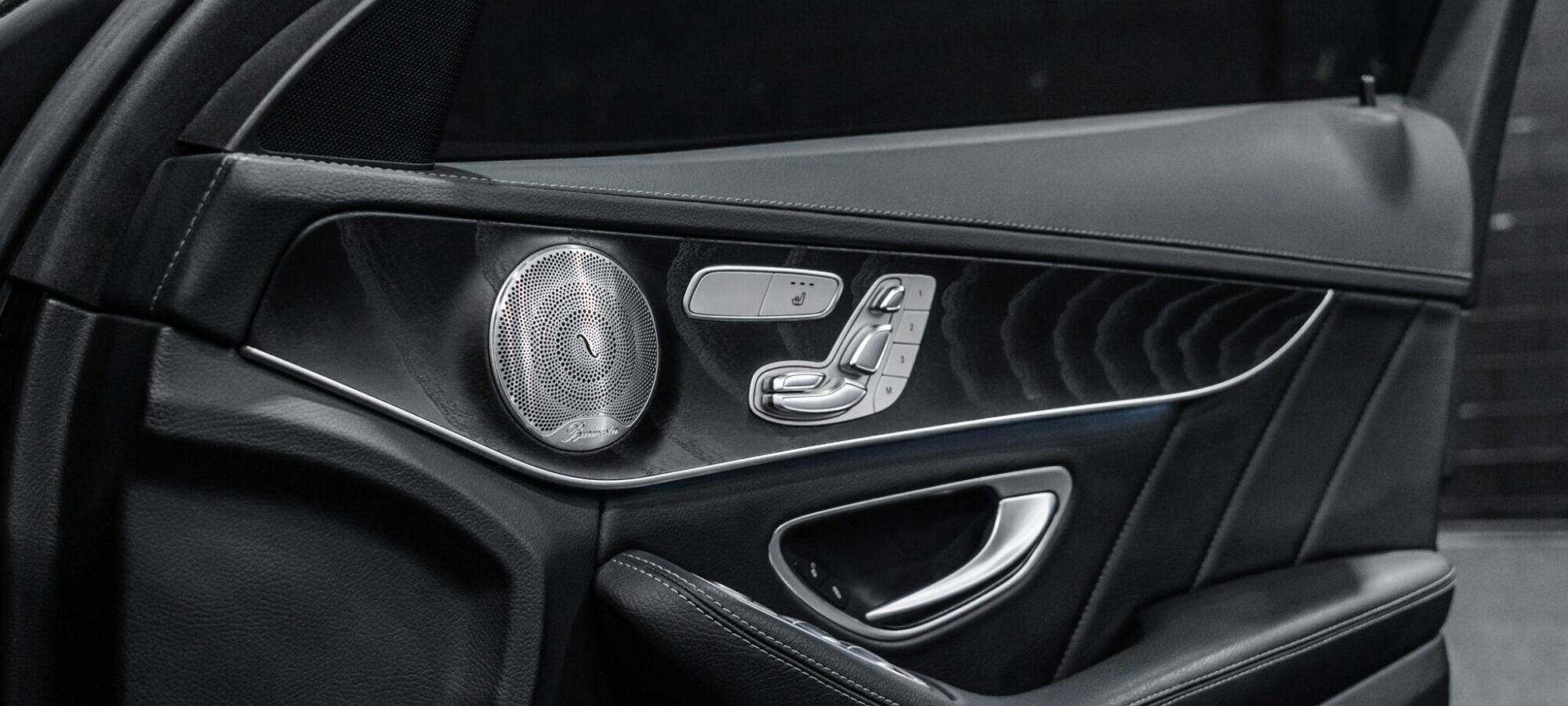Vehicle Gallery Image