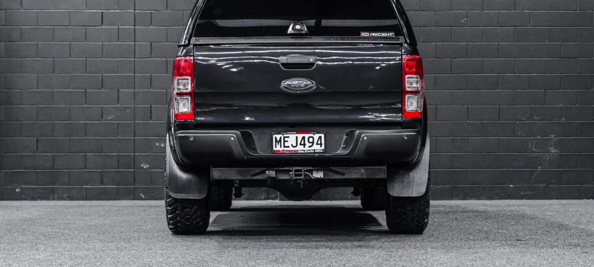 Vehicle Gallery Image
