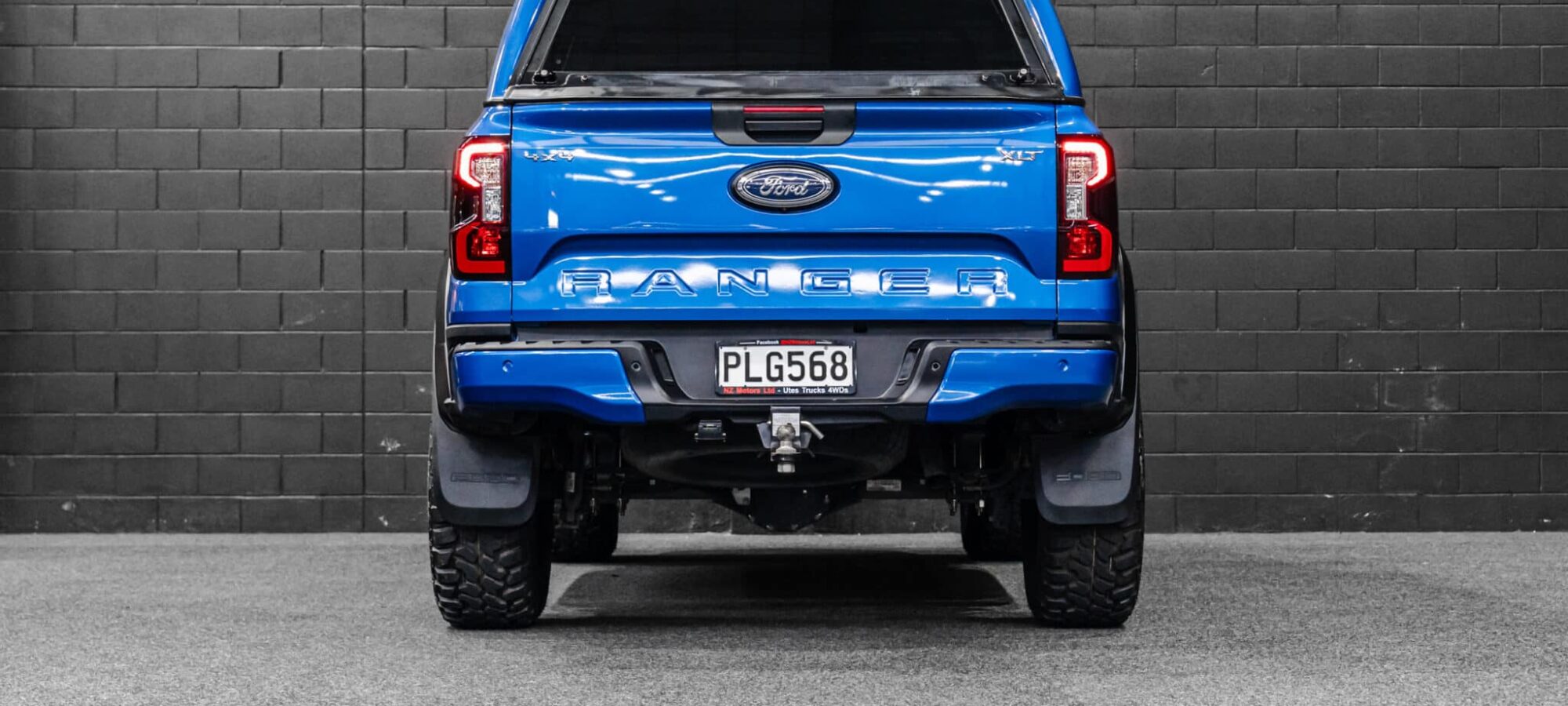 Vehicle Gallery Image