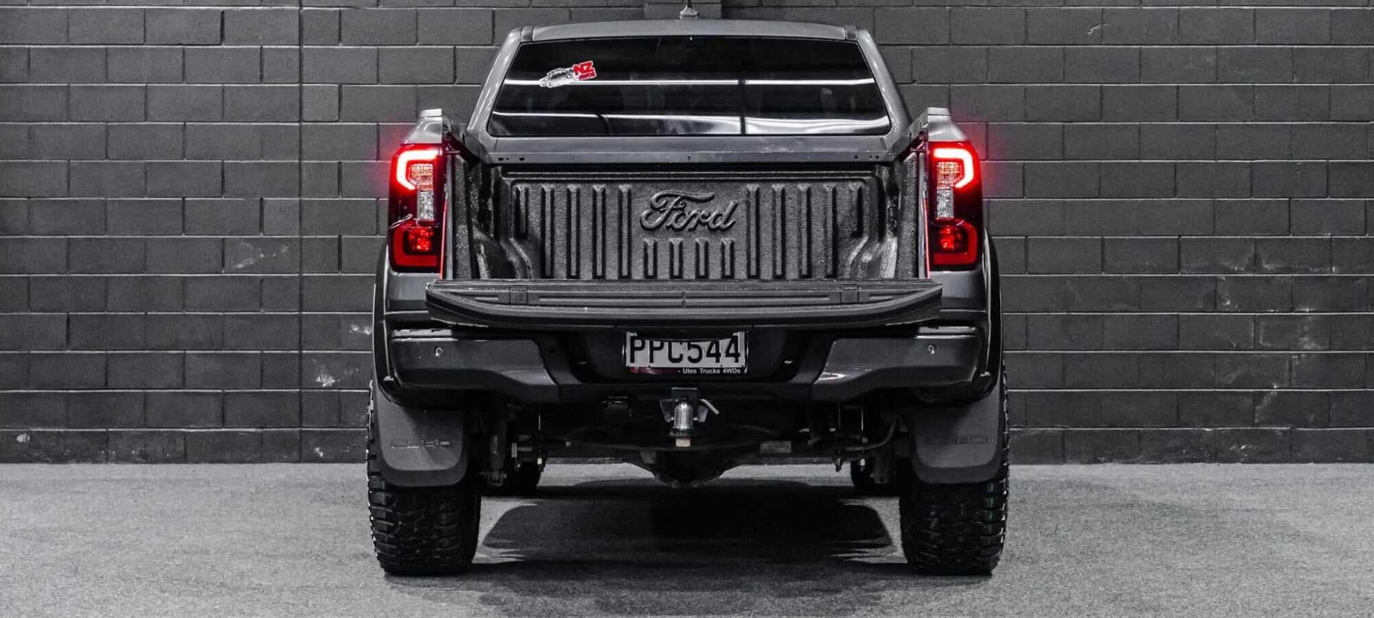 Vehicle Gallery Image