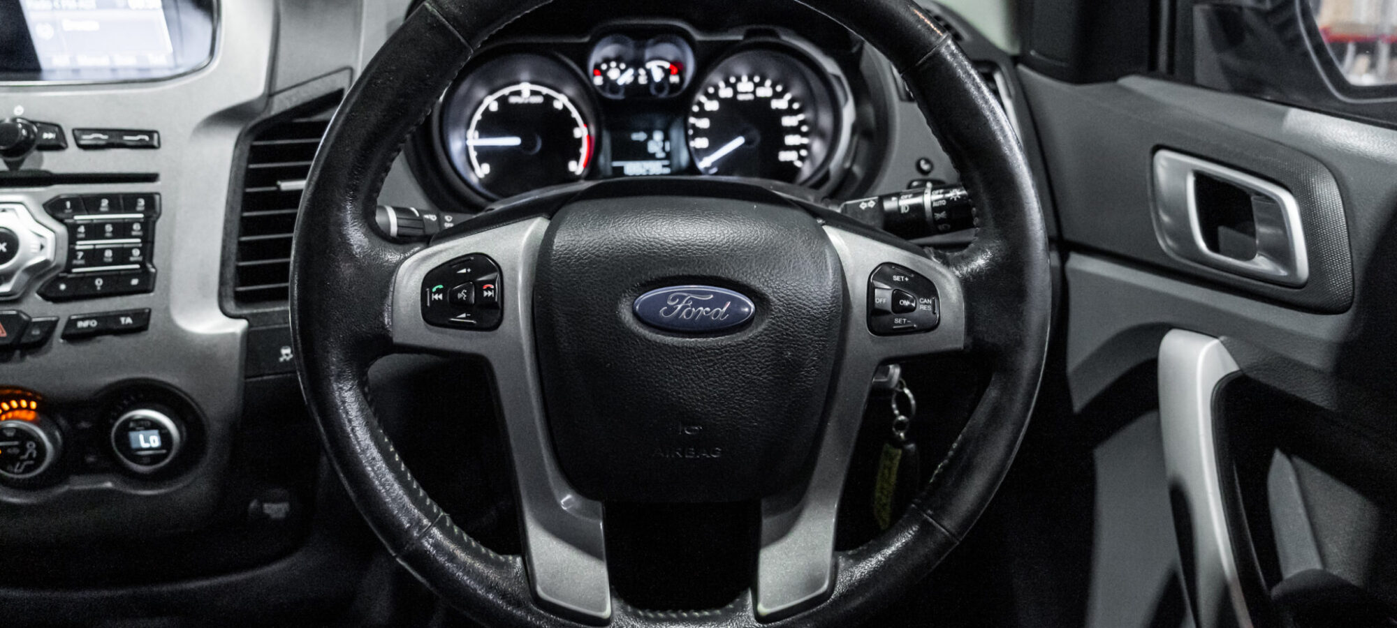 Vehicle Gallery Image