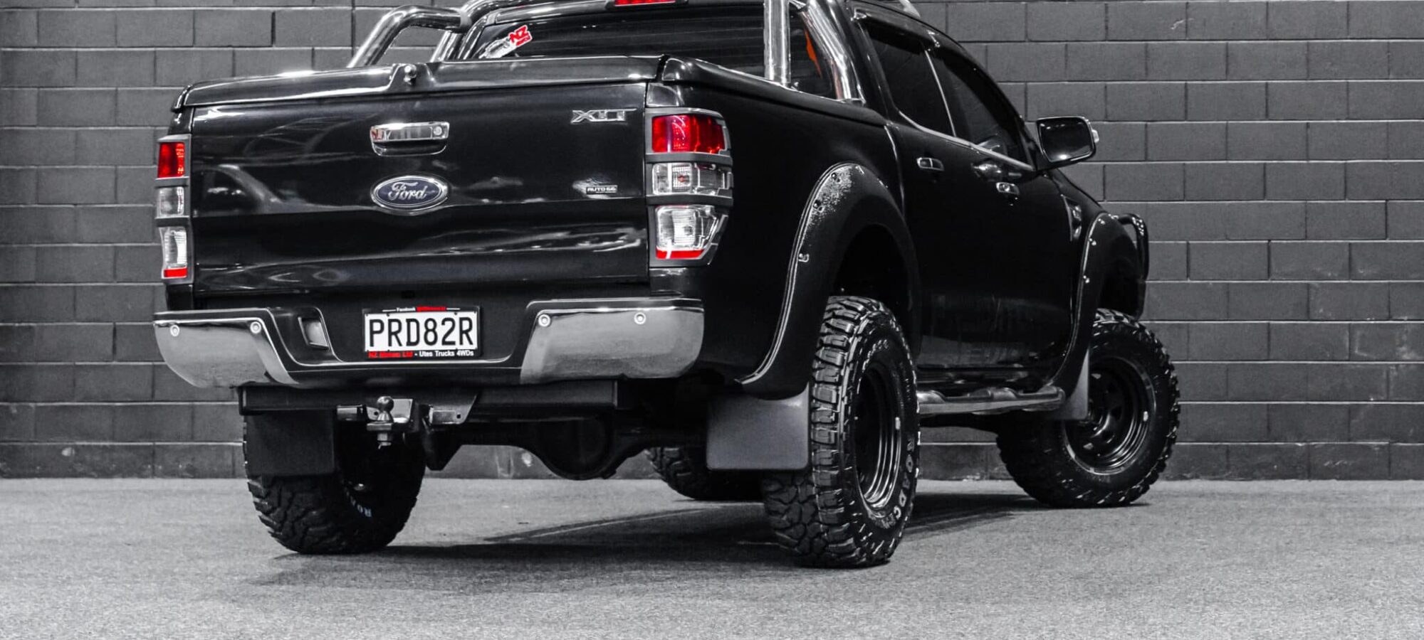 Vehicle Gallery Image
