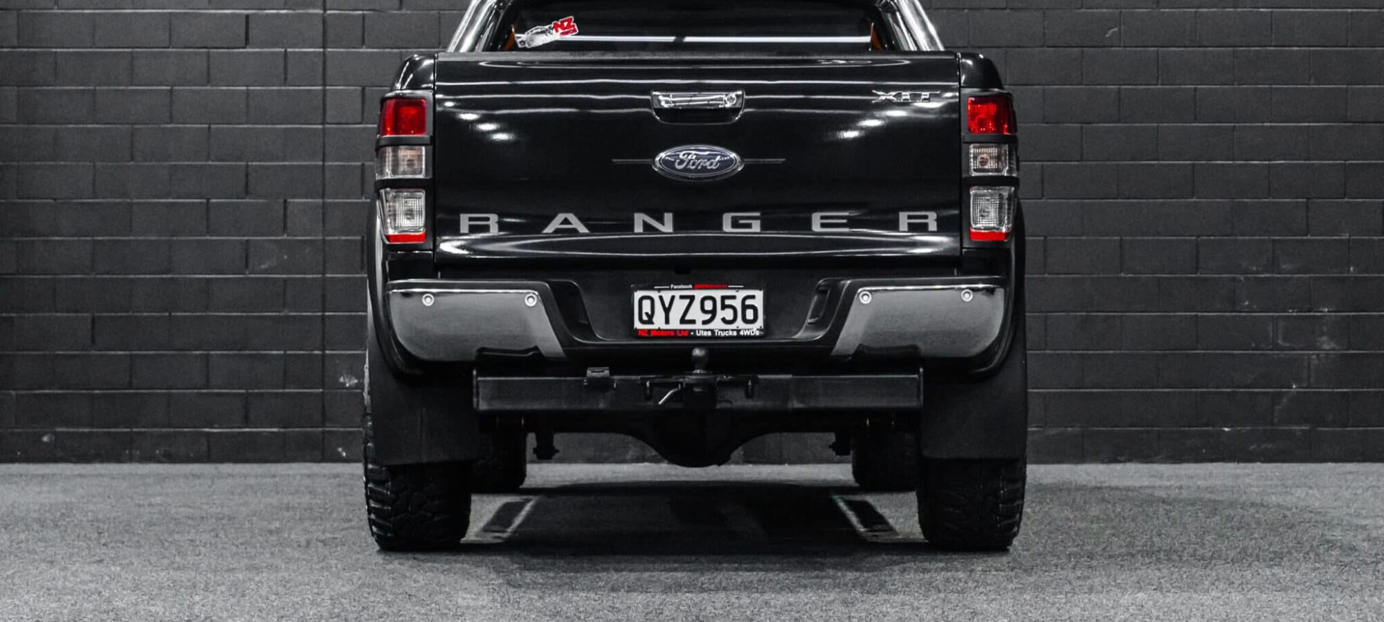 Vehicle Gallery Image