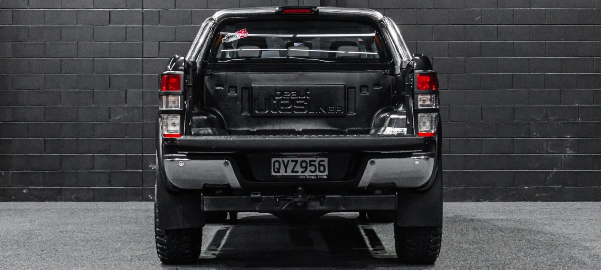 Vehicle Gallery Image